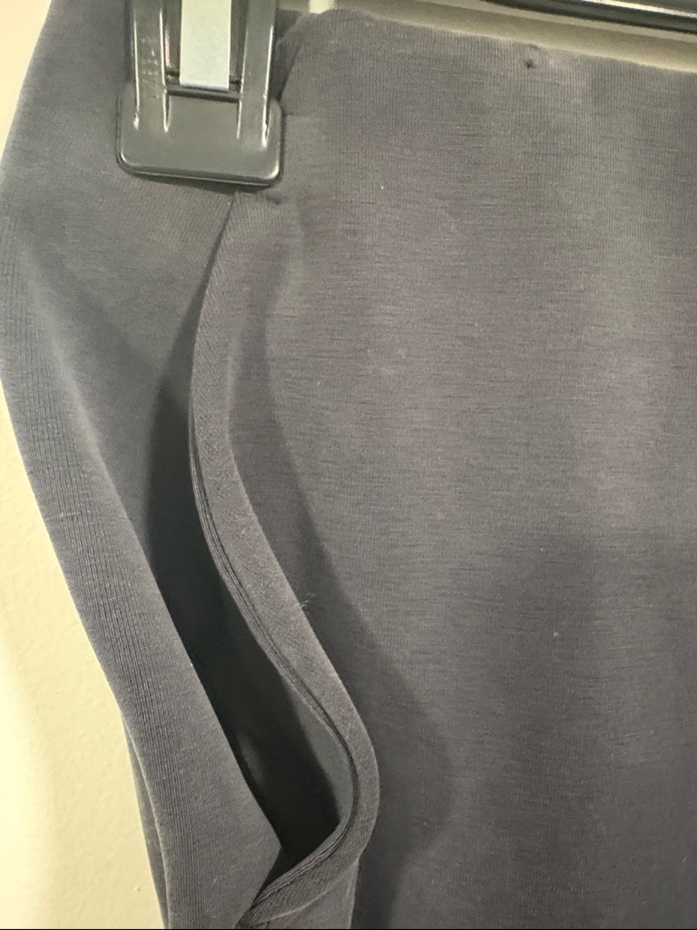 New without tags Lululemon Softstreme High-Rise Midi Skirt - Picture 6 of 7